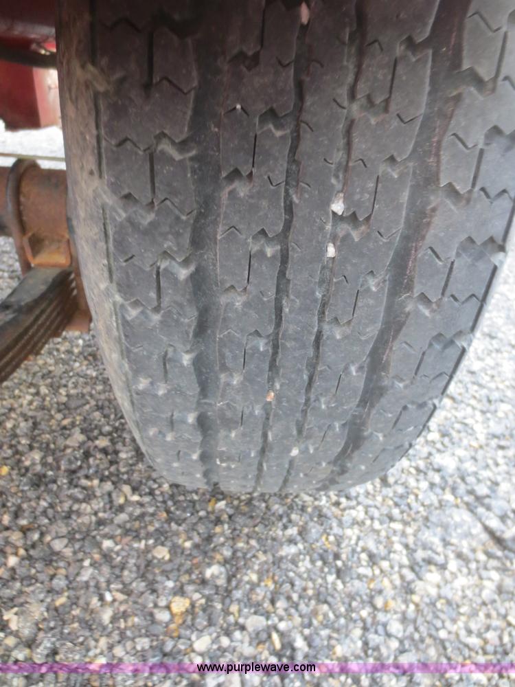 image for item AZ9177 2004 Ver-Mac PCMS 1210 message board trailer