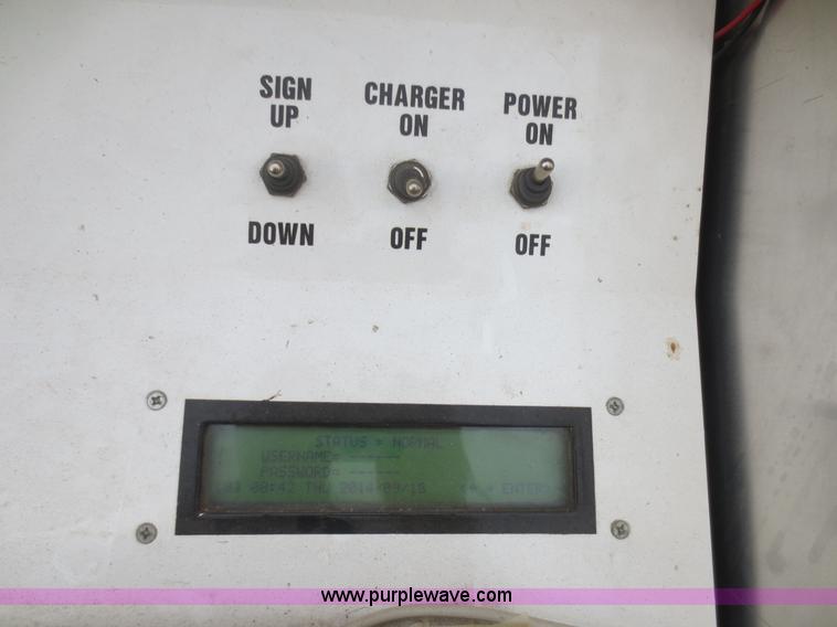 image for item AZ9177 2004 Ver-Mac PCMS 1210 message board trailer