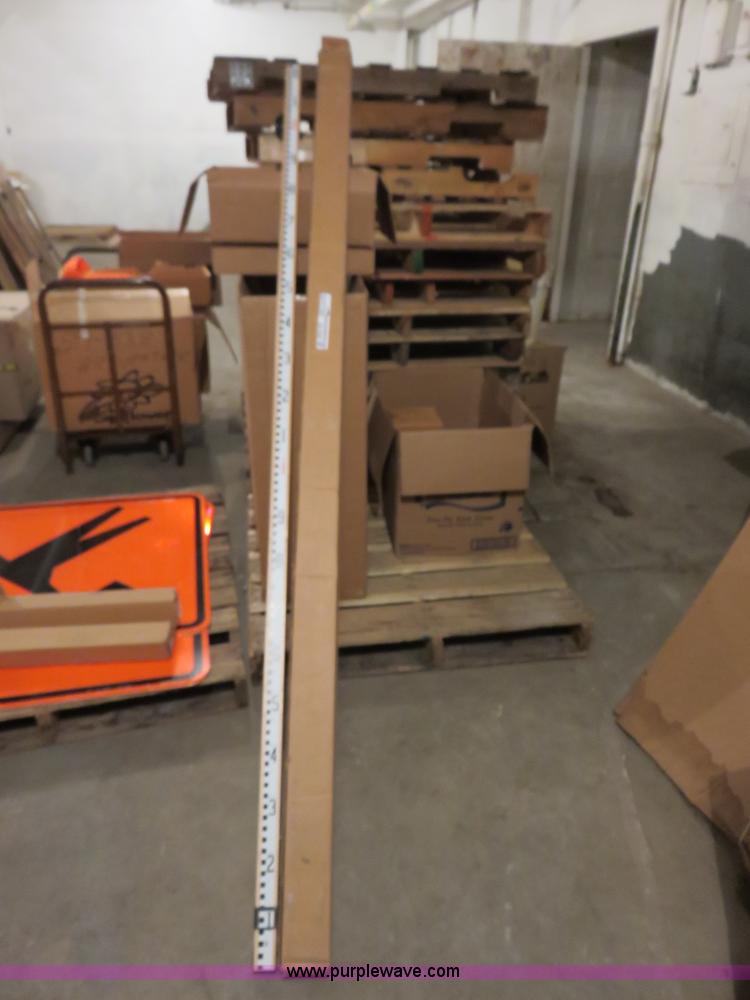 image for item BA9022 (3) metric wood level rods