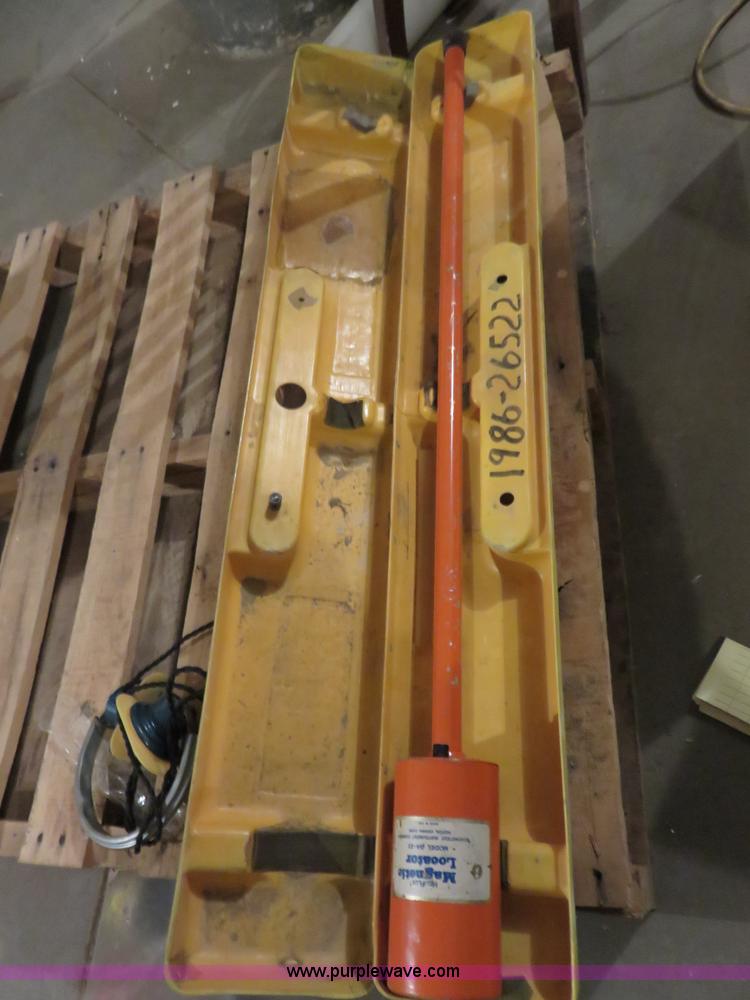 image for item BA9025 Schodstedt-Heliflux GA-22 magnetic locator