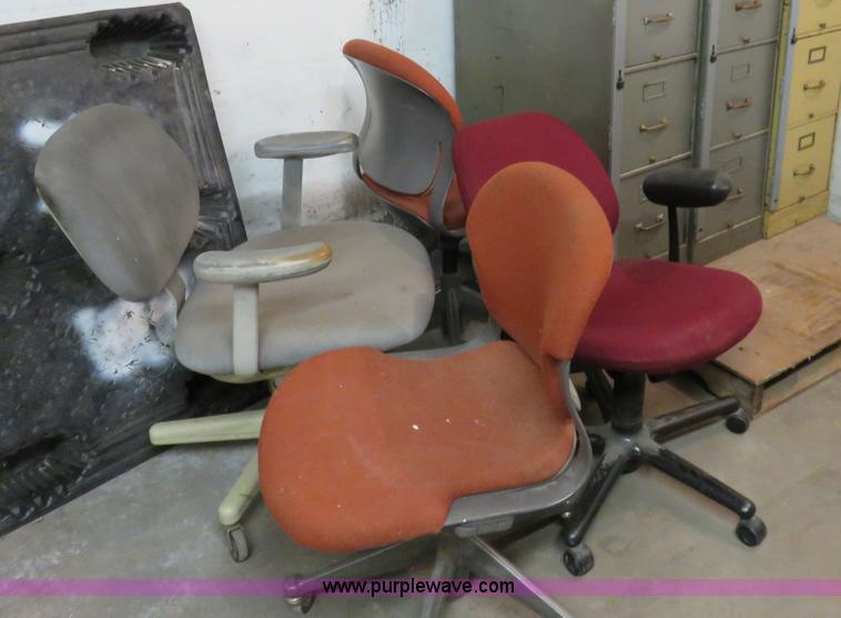 image for item BA9028 Assorted items