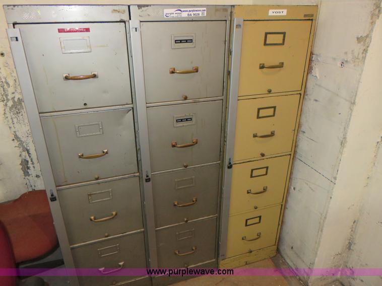 image for item BA9028 Assorted items