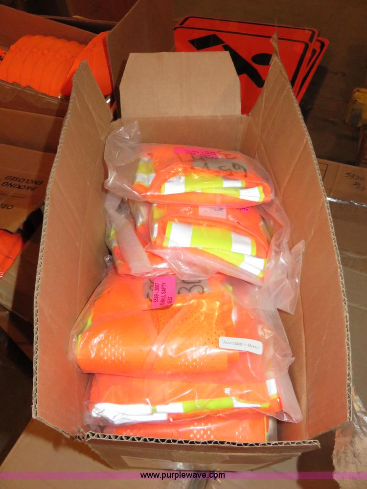 image for item BA9029 Assorted items