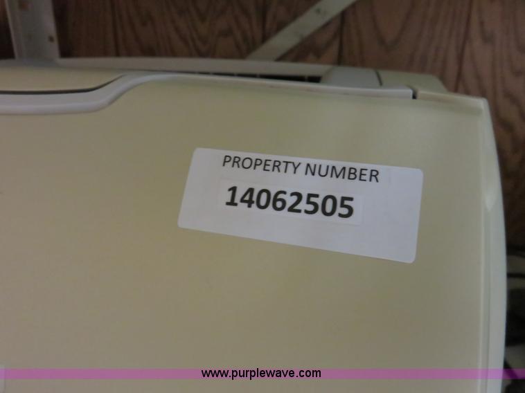 image for item BA9031 Assorted electronics