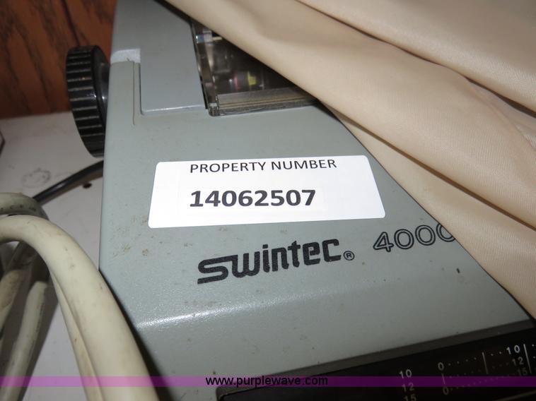 image for item BA9031 Assorted electronics