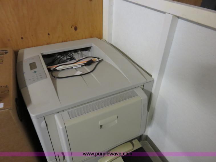 image for item BA9031 Assorted electronics