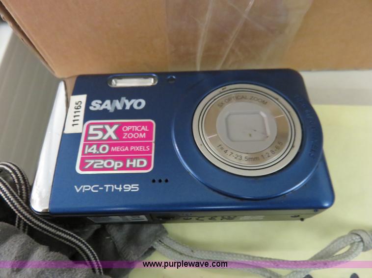 image for item BA9033 Assorted items