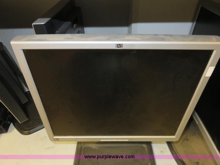 image for item BA9035 (9) HP L1940T 19" flat screen monitors