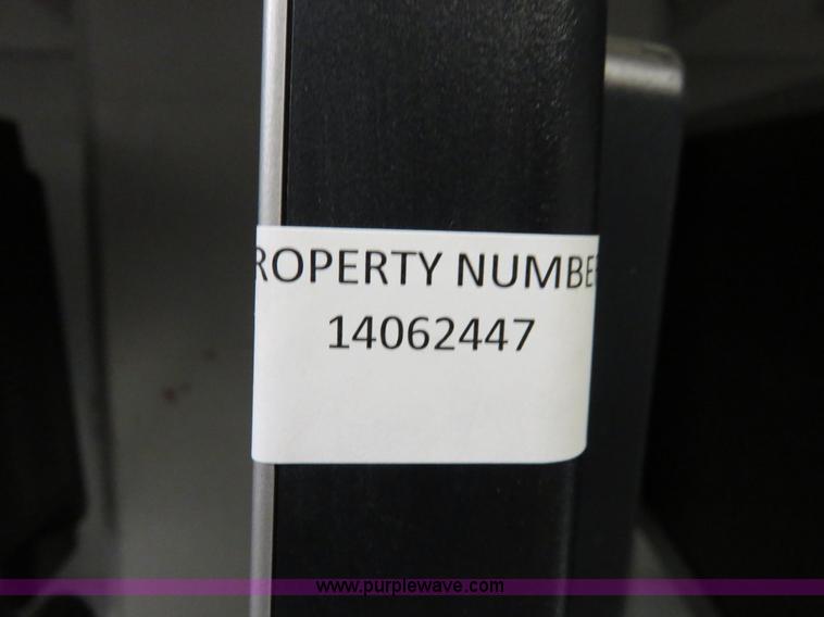 image for item BA9035 (9) HP L1940T 19" flat screen monitors