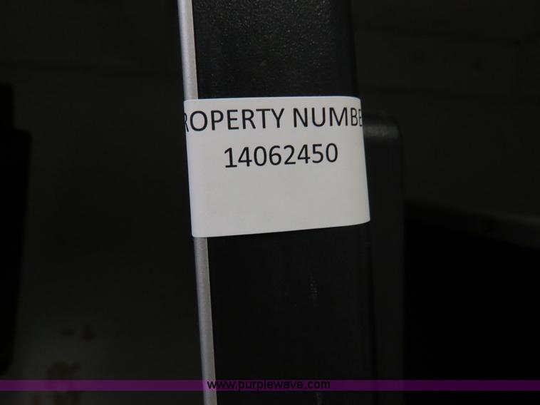 image for item BA9035 (9) HP L1940T 19" flat screen monitors