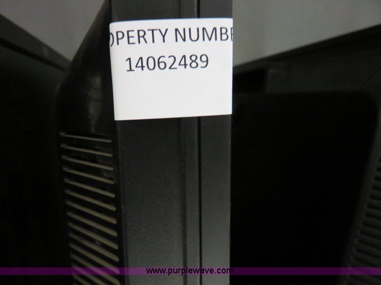 image for item BA9037 (12) HP LE2201W 22" flat screen monitors