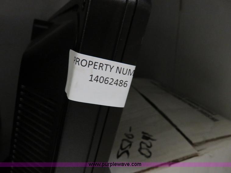 image for item BA9037 (12) HP LE2201W 22" flat screen monitors