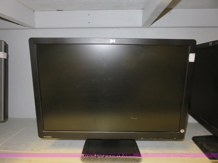 image for item BA9038 (13) HP LE2201W 22" flat screen monitors
