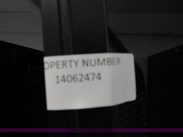 image for item BA9038 (13) HP LE2201W 22" flat screen monitors