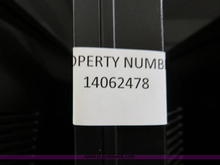 image for item BA9038 (13) HP LE2201W 22" flat screen monitors