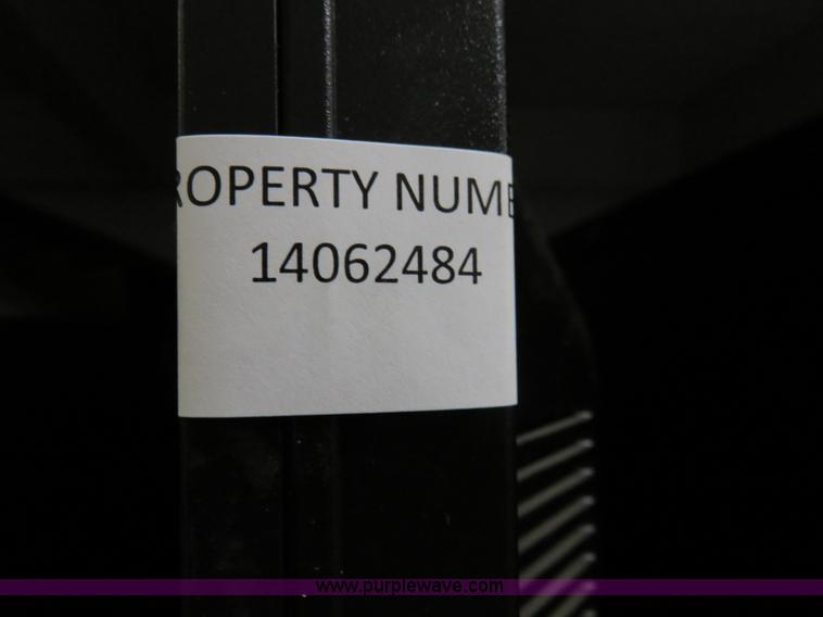 image for item BA9038 (13) HP LE2201W 22" flat screen monitors