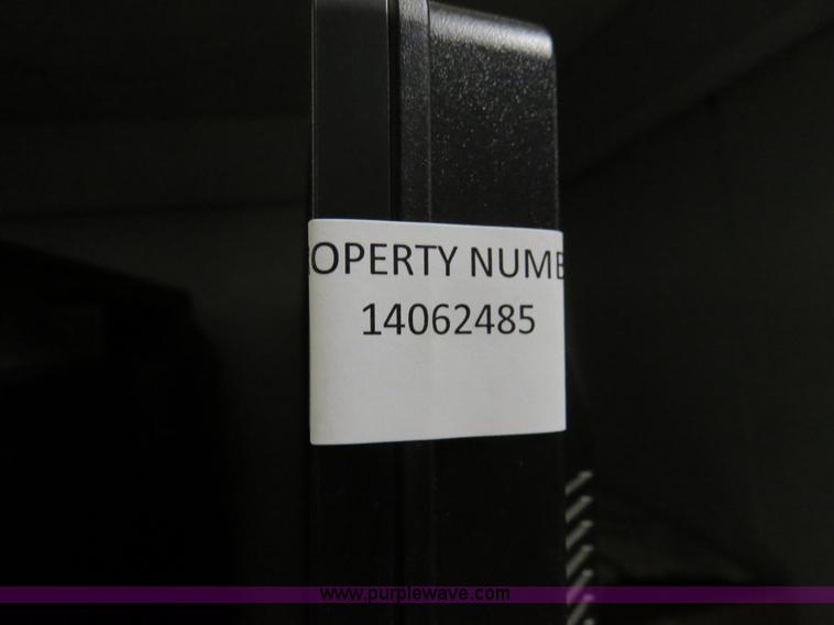 image for item BA9038 (13) HP LE2201W 22" flat screen monitors