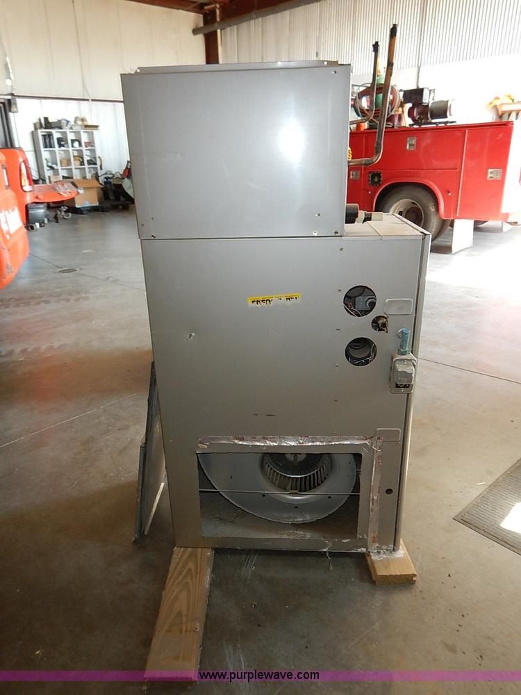 image for item BD9750 Carrier 58MCB060-L11112 furnace