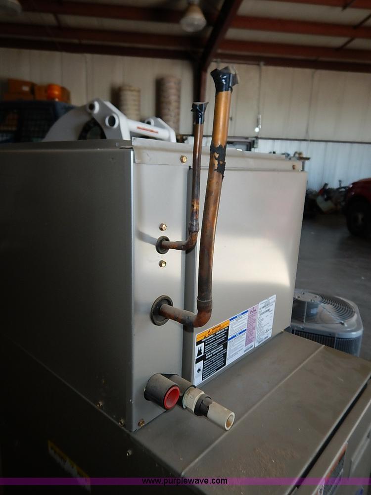 image for item BD9750 Carrier 58MCB060-L11112 furnace