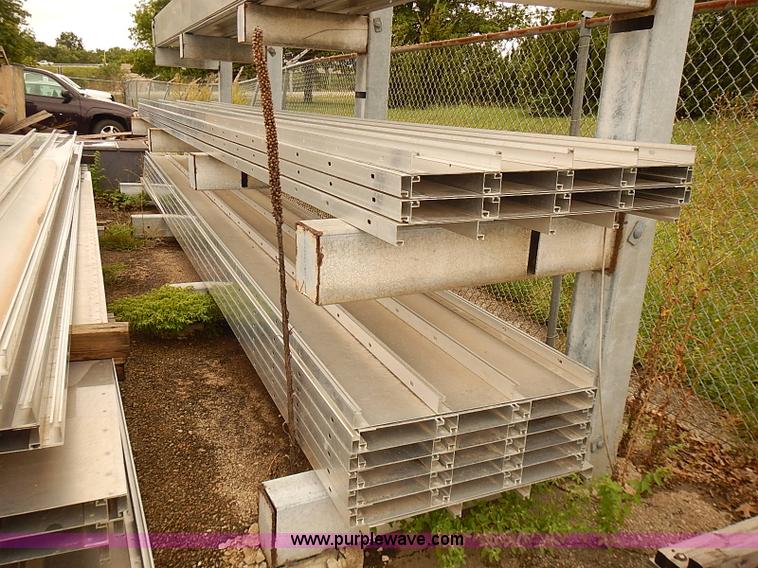 image for item BD9798 Assorted aluminum sign panels