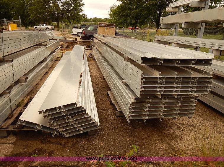 image for item BD9798 Assorted aluminum sign panels