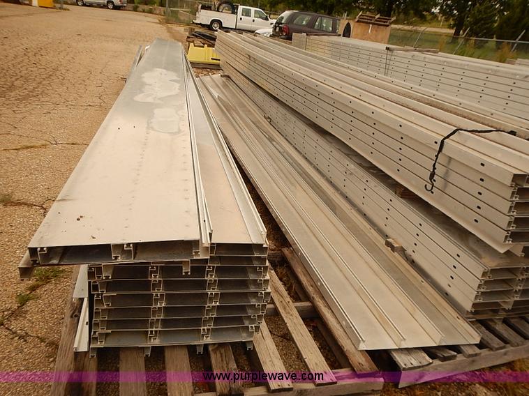 image for item BD9798 Assorted aluminum sign panels