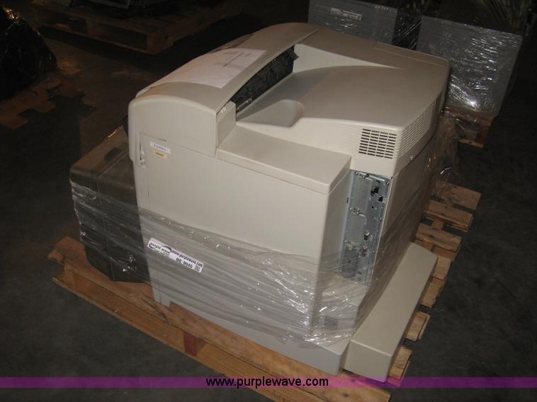 image for item BE9040 Assorted electronics