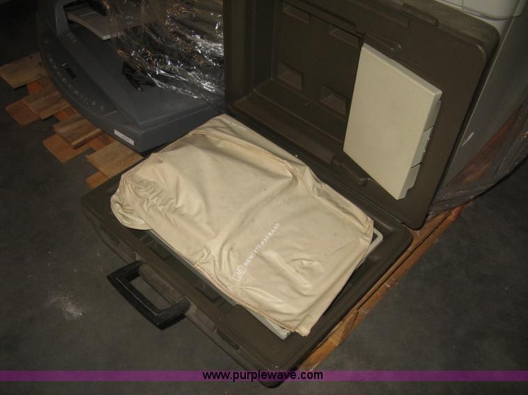 image for item BE9040 Assorted electronics