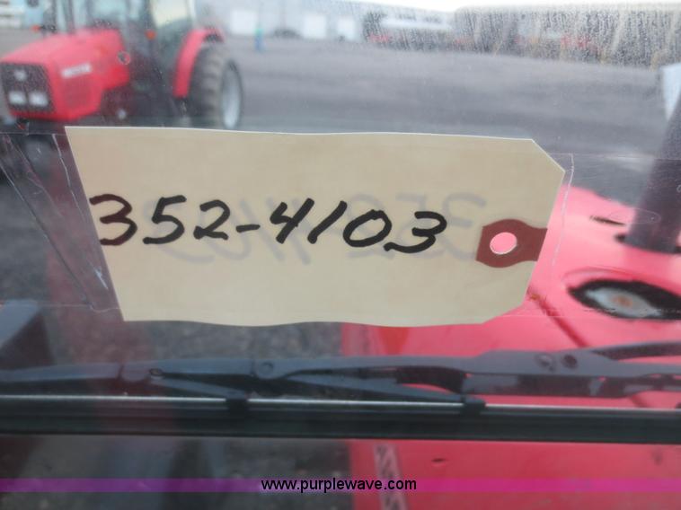 image for item D2162 2003 Massey Ferguson 4345 tractor