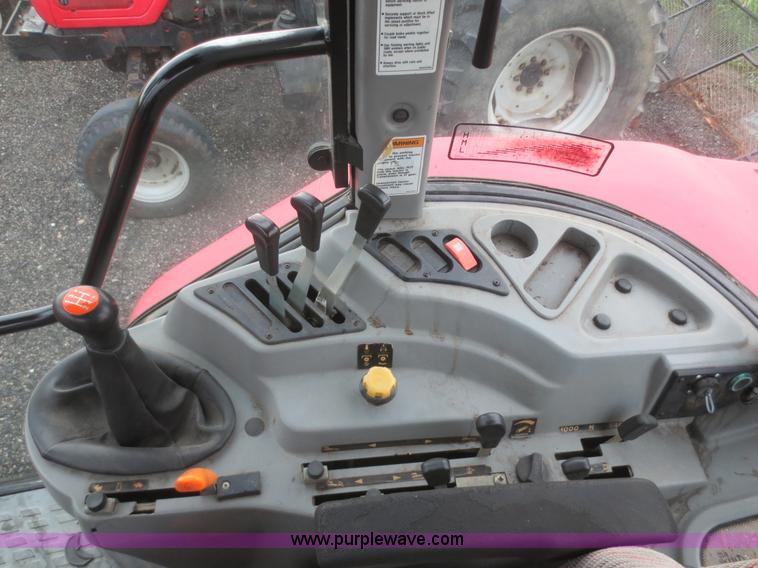 image for item D2163 2003 Massey Ferguson 4345 tractor