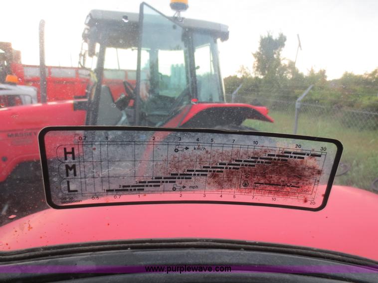 image for item D2163 2003 Massey Ferguson 4345 tractor