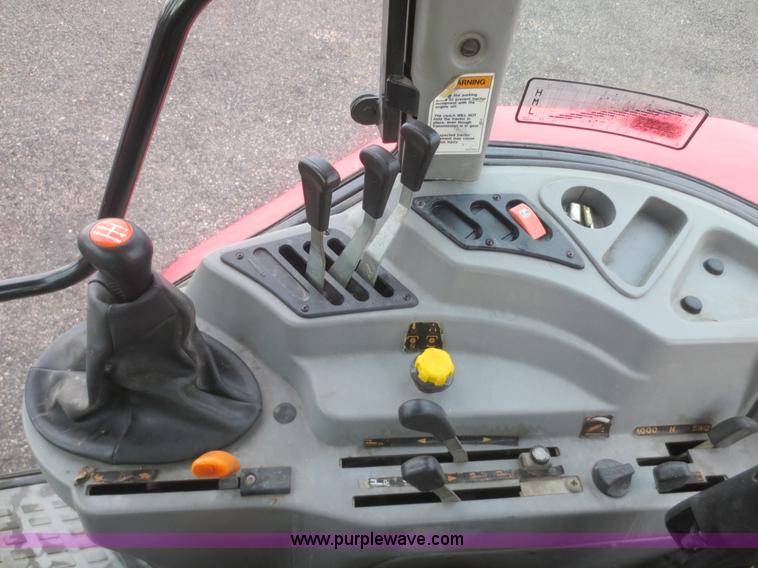 image for item D2164 2003 Massey Ferguson 4345 tractor