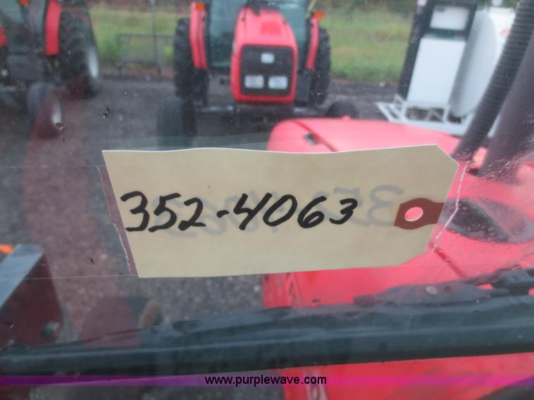 image for item D2164 2003 Massey Ferguson 4345 tractor