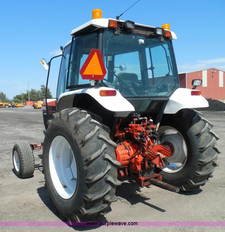 image for item E7948 1995 New Holland 6640 tractor