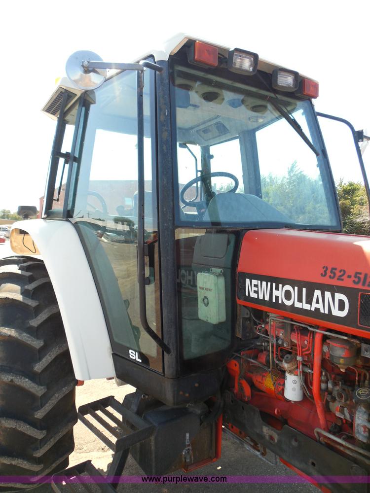 image for item E7948 1995 New Holland 6640 tractor