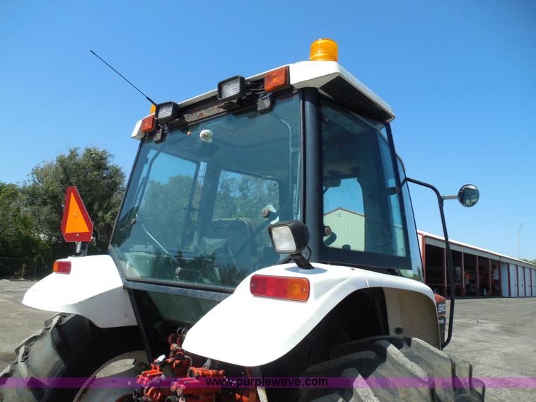 image for item E7948 1995 New Holland 6640 tractor