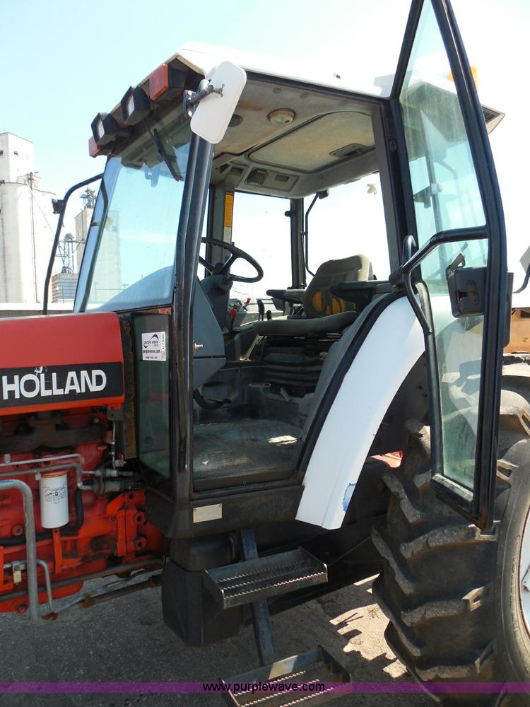 image for item E7948 1995 New Holland 6640 tractor