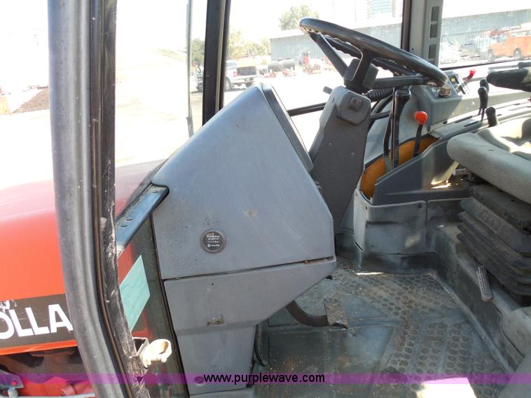 image for item E7948 1995 New Holland 6640 tractor