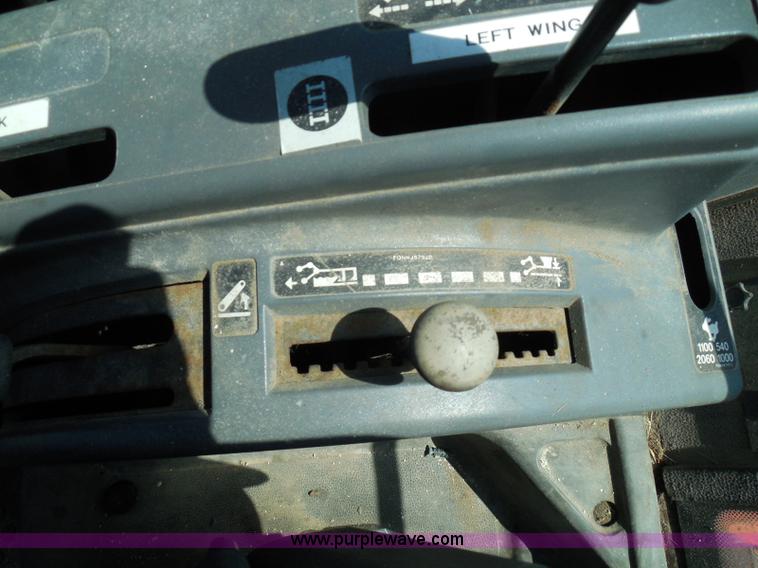 image for item E7948 1995 New Holland 6640 tractor