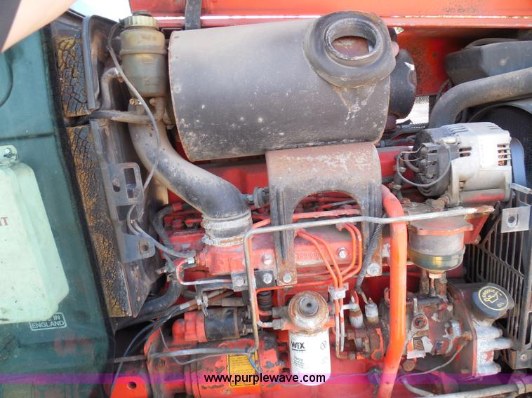 image for item E7948 1995 New Holland 6640 tractor