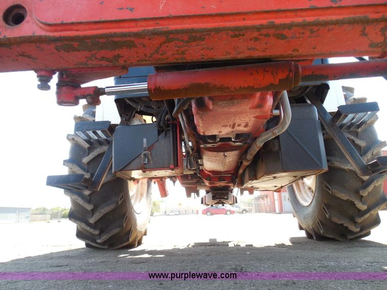 image for item E7948 1995 New Holland 6640 tractor