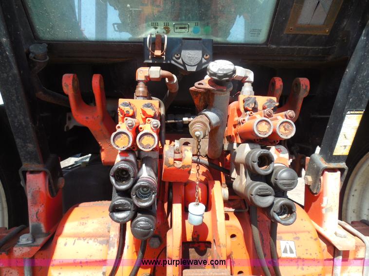 image for item E7948 1995 New Holland 6640 tractor