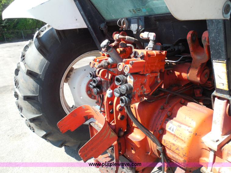 image for item E7948 1995 New Holland 6640 tractor