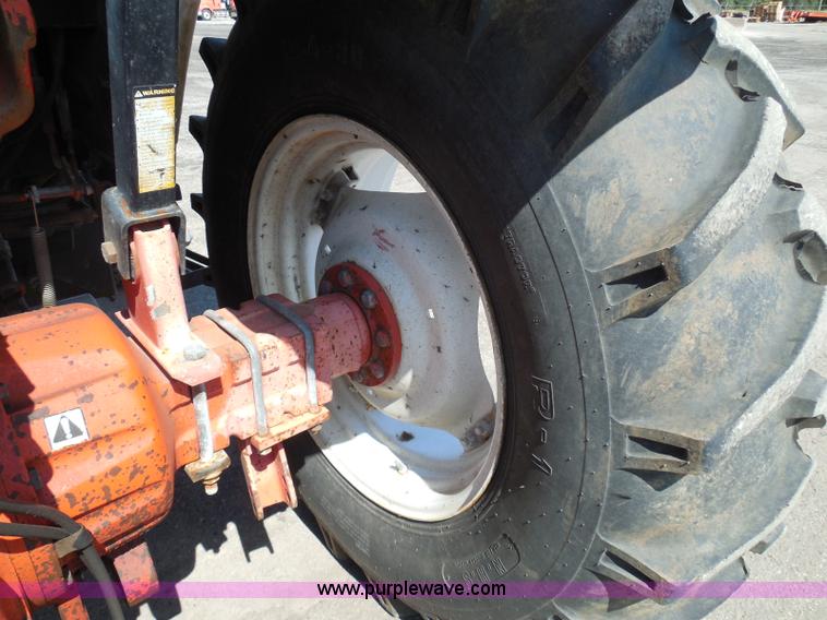 image for item E7948 1995 New Holland 6640 tractor