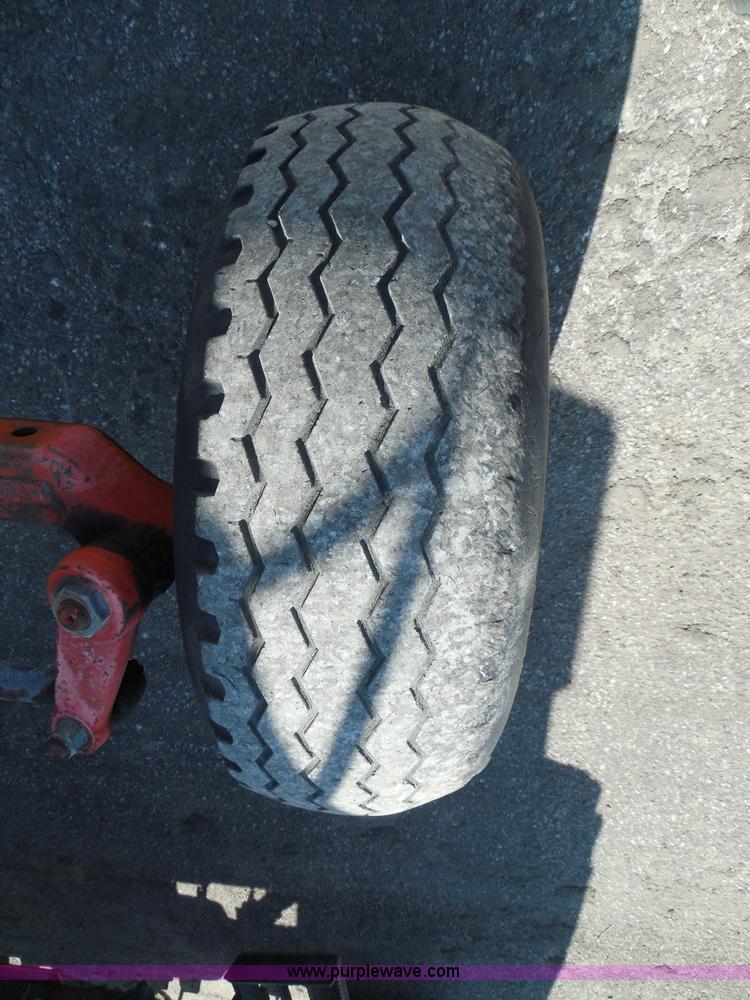 image for item E7948 1995 New Holland 6640 tractor