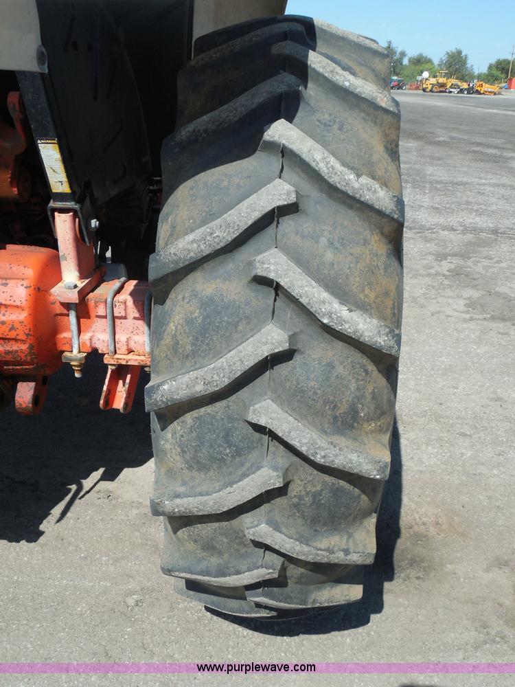 image for item E7948 1995 New Holland 6640 tractor