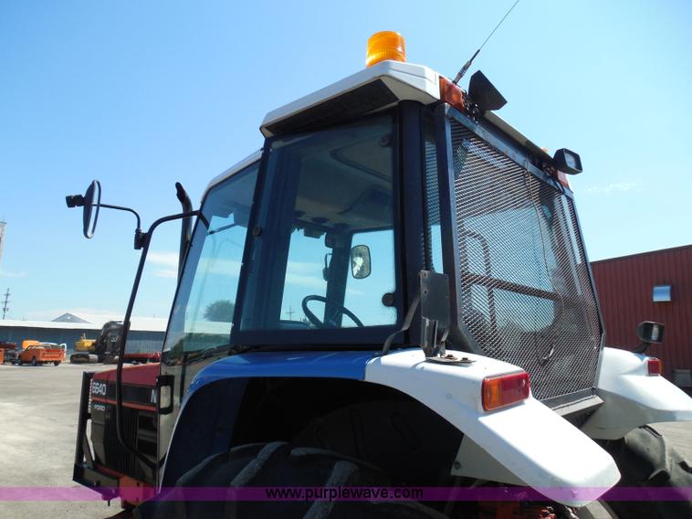 image for item E7949 1995 New Holland 6640 tractor