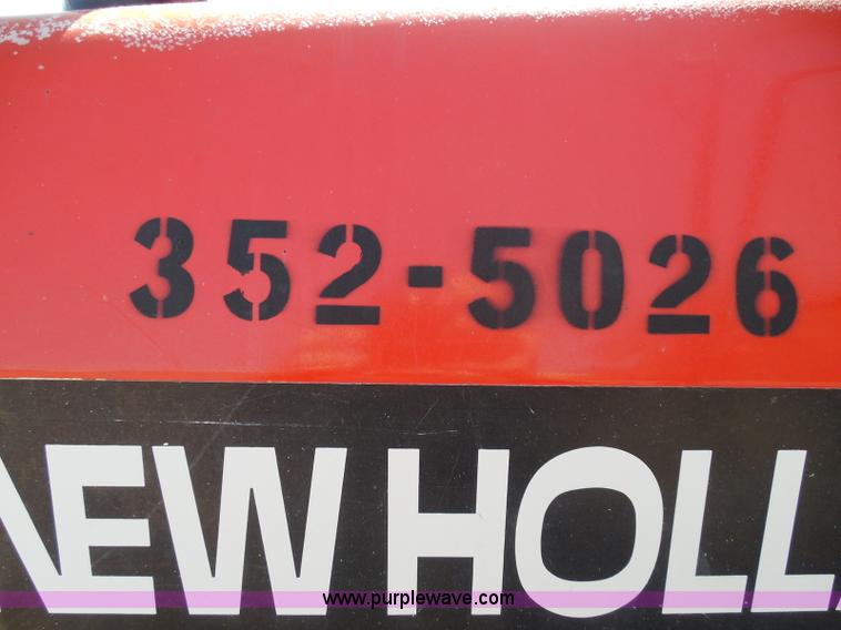 image for item E7949 1995 New Holland 6640 tractor
