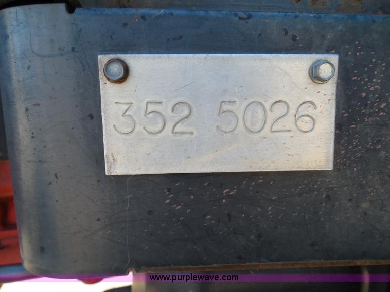 image for item E7949 1995 New Holland 6640 tractor