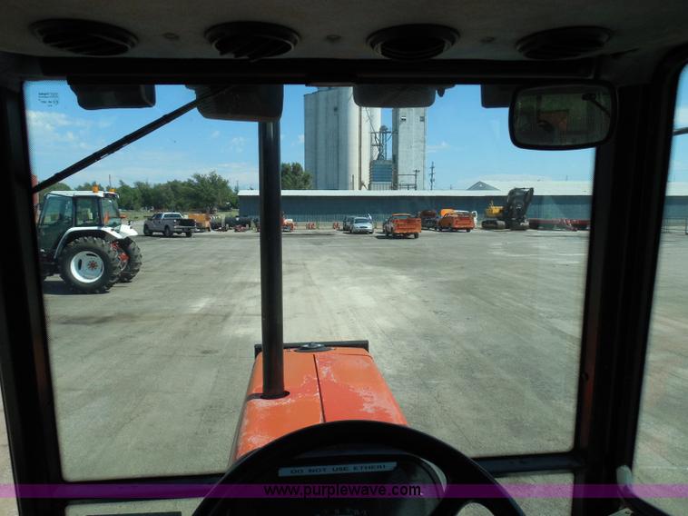 image for item E7949 1995 New Holland 6640 tractor